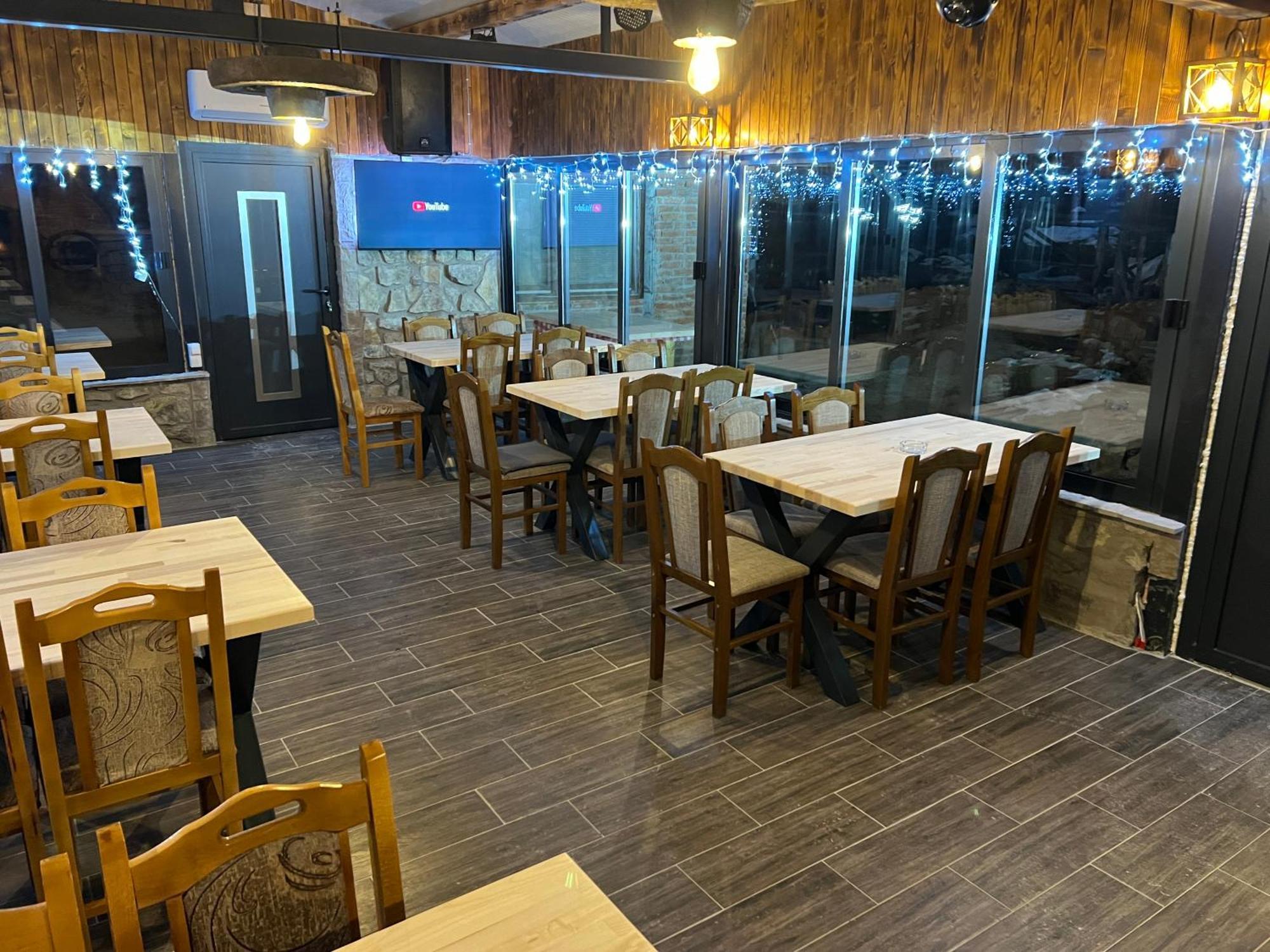 Domacinstvo Na Kraju Svijeta Guest House Sipovo Ngoại thất bức ảnh